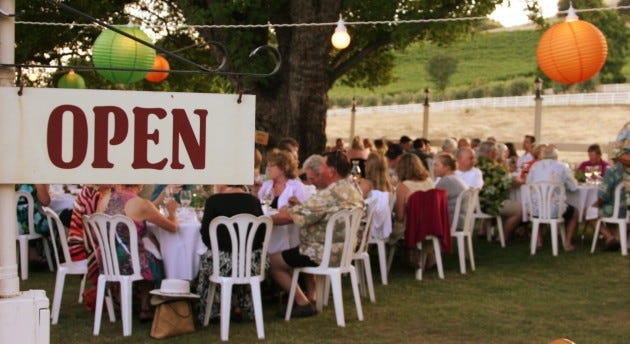 (Four Winds Vineyards)[http://fourwindsvineyard.com.au/] are wine club champs. They know how to make their members feel&nbsp;welcome.